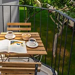 Evderhan Hotel *