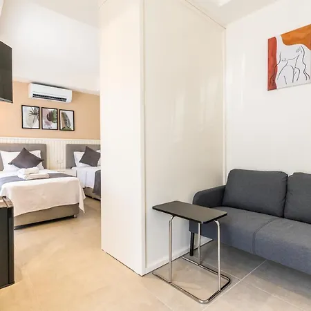 Evderhan Hotel *